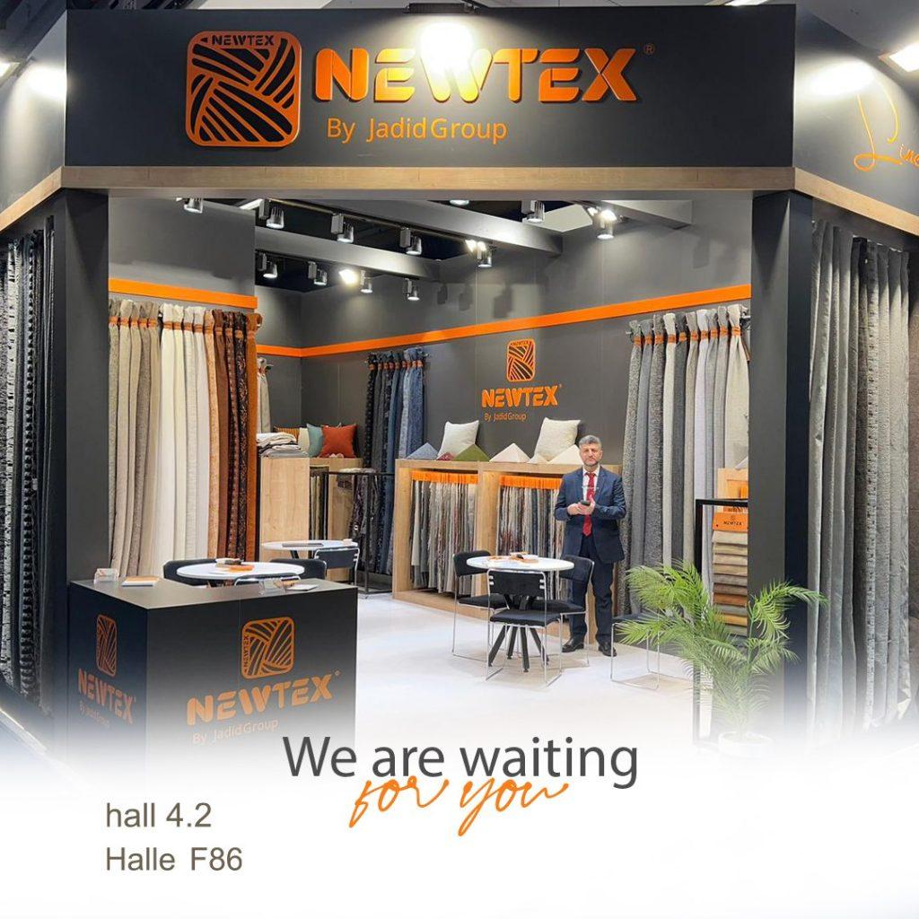 photo_5902050548591475475_y